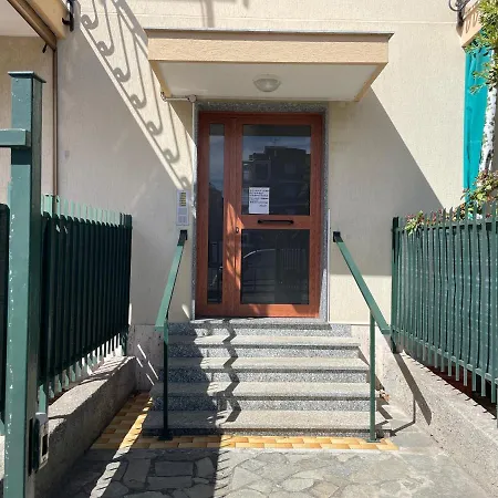 Pitosforo Tranquillo Con Giardino E Free Parking Pietra Ligure